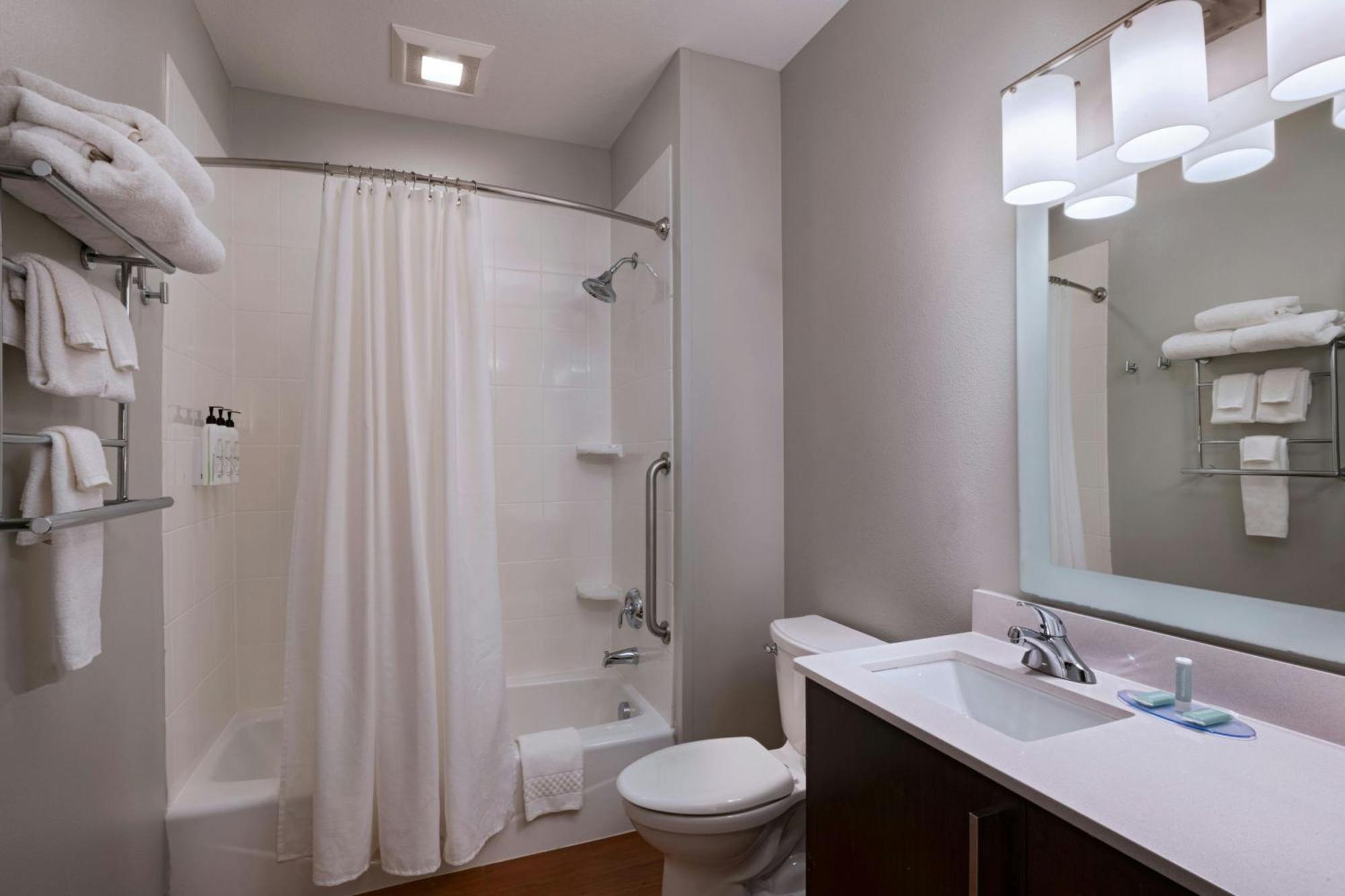 Towneplace Suites By Marriott Ames Exteriör bild